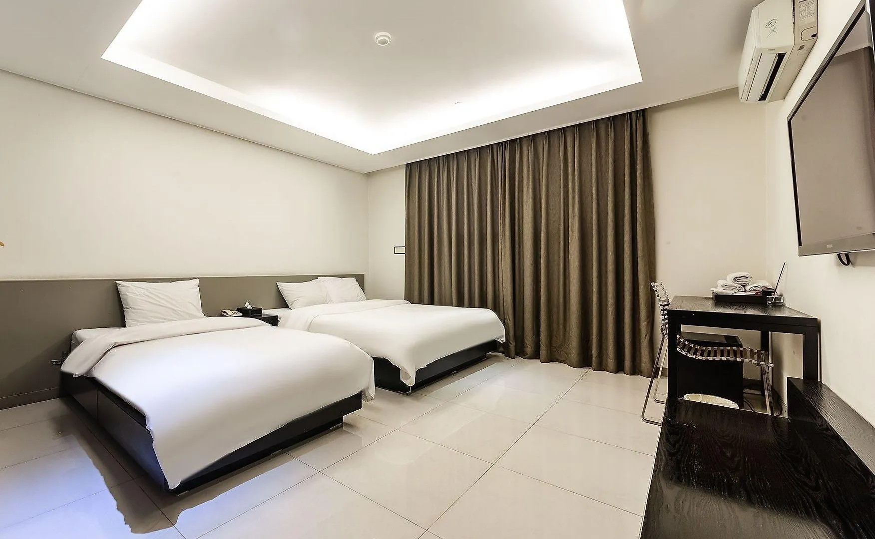 Wolmido Ruby Hotel