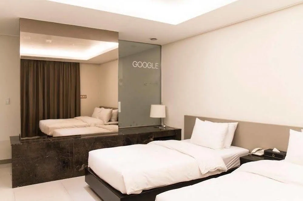 Wolmido Ruby Hotel 4*, Incheon